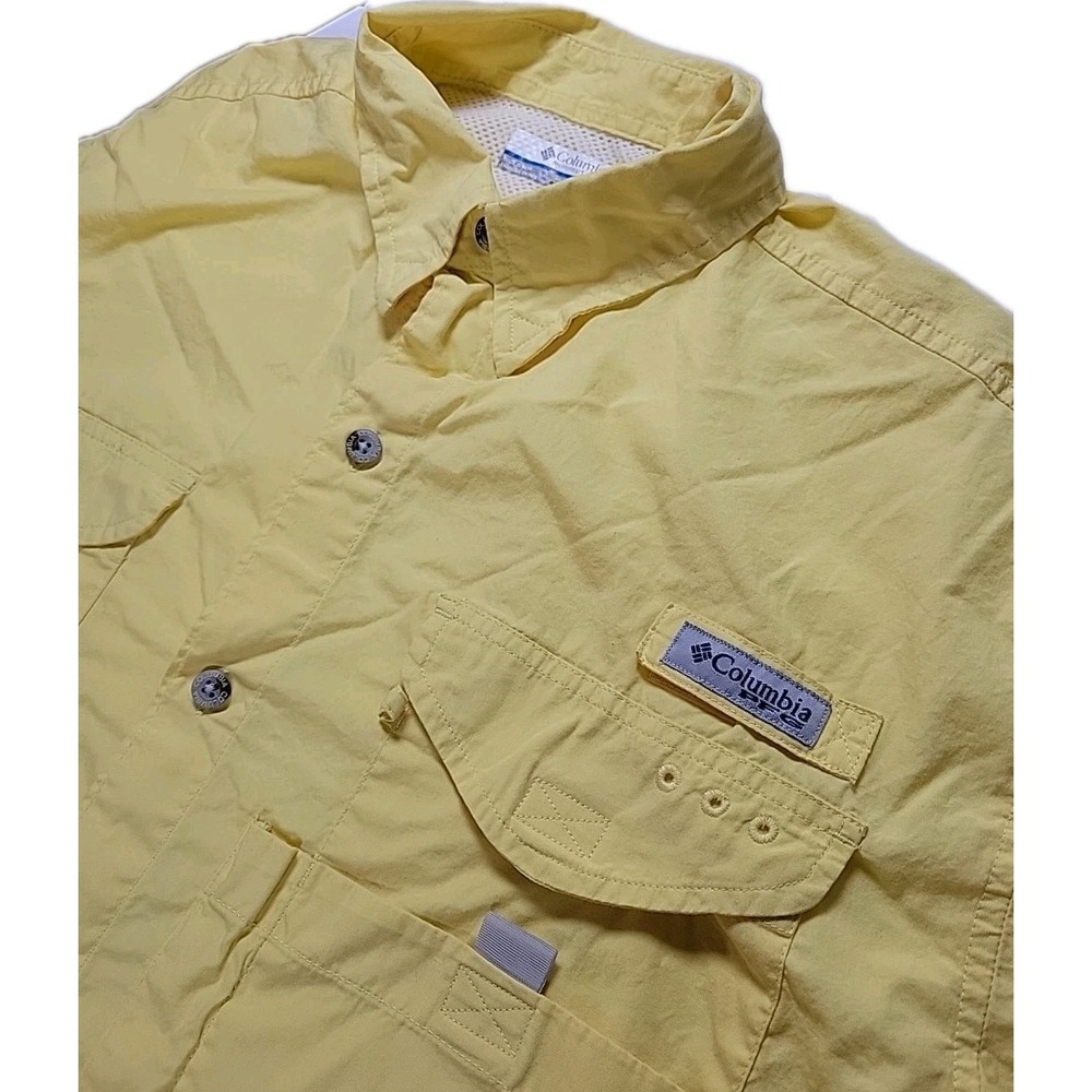 COLUMBIA 'Performance Fishing Gear' men's Large yellow fishing button up shirt‎